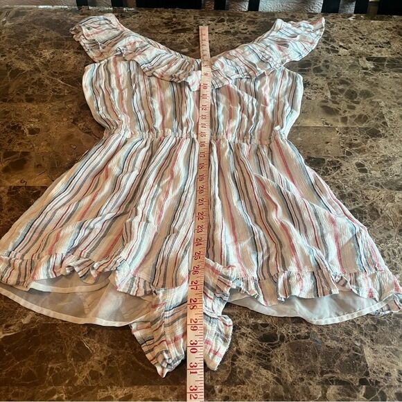 AMERICAN EAGLE Romper Women’s Size Medium white double ruffle V-neck NO… - Picture 4 of 7